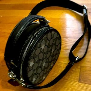 Coach mini canteen with stars brand new never used